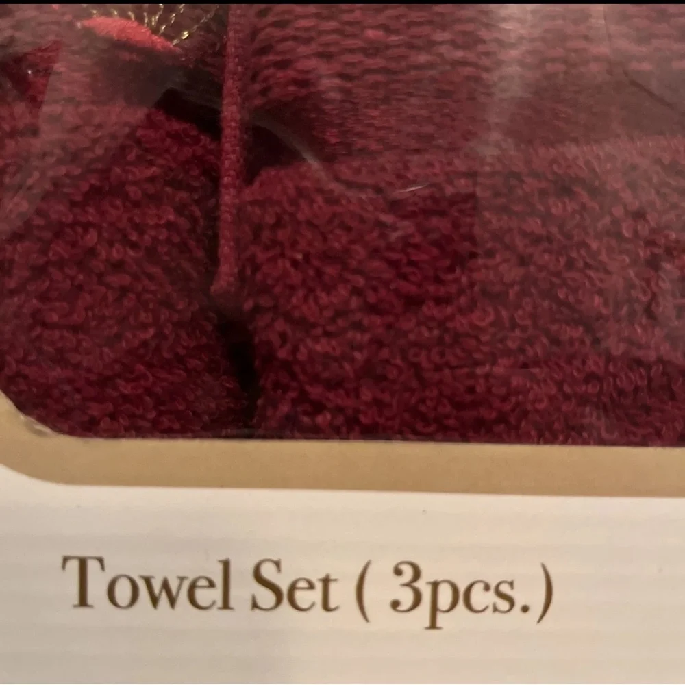 High Quality Golden 3-Pc Towel Set Embroidered Flower 🌺 W/Water Can & Butterfly